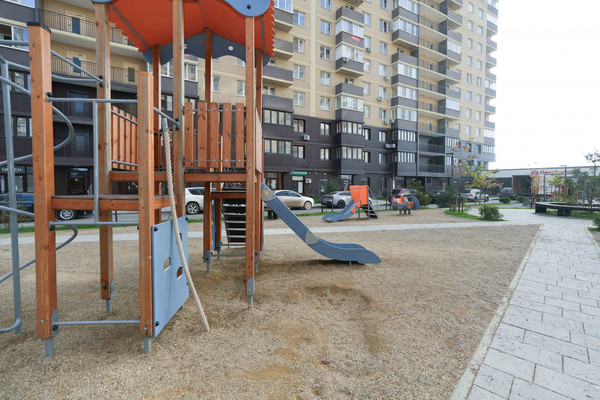 Продам однокомнатную (1-комн.) квартиру, им. Героя Ростовского ул, 8к4, Краснодар г