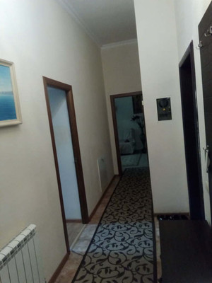 Продам трехкомнатную (3-комн.) квартиру, Ясная (Центральный р-н) ул, 9б, Сочи г