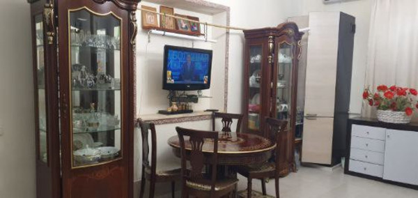 Продам трехкомнатную (3-комн.) квартиру, Ясная (Центральный р-н) ул, 9б, Сочи г