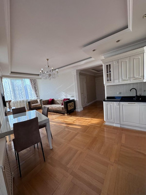 Продам трехкомнатную (3-комн.) квартиру, Юных Ленинцев (Центральный р-н) ул, 10кБ, Сочи г