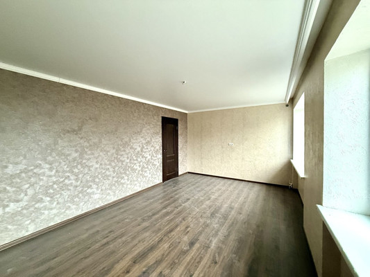 Продам однокомнатную (1-комн.) квартиру, Курортная ул, 71, Саки г