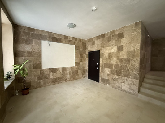 Продам однокомнатную (1-комн.) квартиру, Курортная ул, 71, Саки г