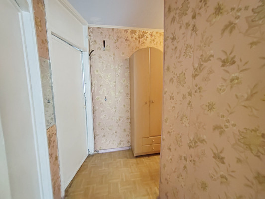 Продам двухкомнатную (2-комн.) квартиру, Маслова ул, 3, Монино рп