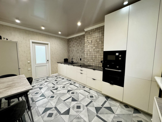 Продам двухкомнатную (2-комн.) квартиру, Атажукина ул, 12кк1, Нальчик г