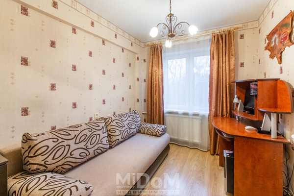 Продам двухкомнатную (2-комн.) квартиру, Карпинского ул, 38к7, Санкт-Петербург г