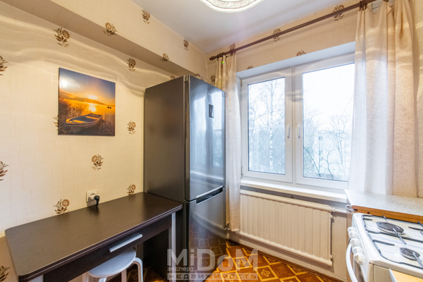 Продам двухкомнатную (2-комн.) квартиру, Карпинского ул, 38к7, Санкт-Петербург г