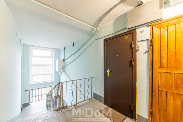 Продам двухкомнатную (2-комн.) квартиру, Карпинского ул, 38к7, Санкт-Петербург г