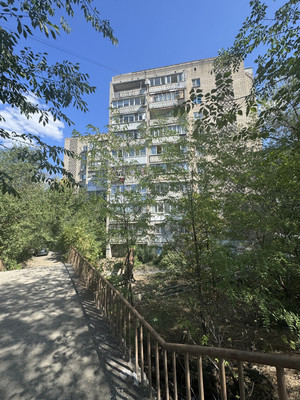 Продам трехкомнатную (3-комн.) квартиру, Шеболдаева ул, 54, Ростов-на-Дону г