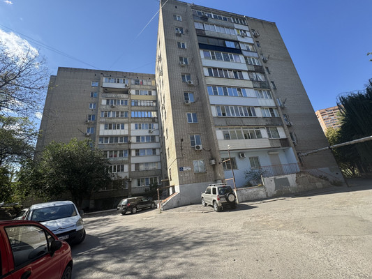 Продам трехкомнатную (3-комн.) квартиру, Шеболдаева ул, 54, Ростов-на-Дону г