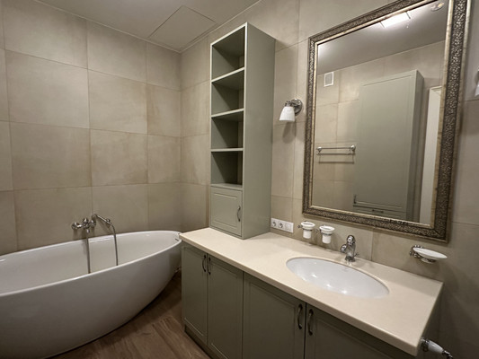 Продам двухкомнатную (2-комн.) квартиру, Фрунзенская наб, 54, Москва г