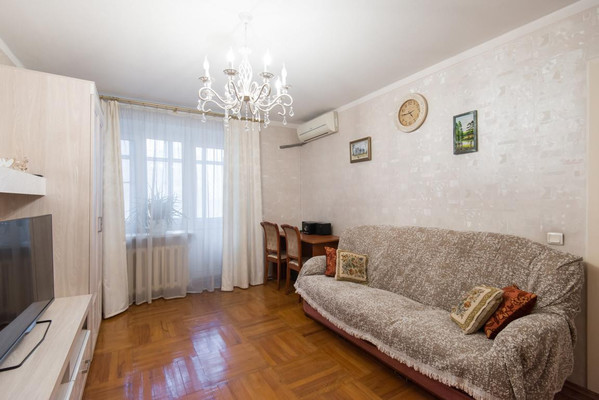 Продам двухкомнатную (2-комн.) квартиру, Стачки пр-кт, 233, Ростов-на-Дону г