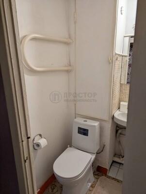 Продам однокомнатную (1-комн.) квартиру, Красного Маяка ул, 11к1, Москва г