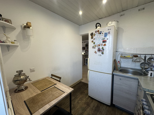 Продам двухкомнатную (2-комн.) квартиру, Профсоюзная ул, 2, Иркутск г