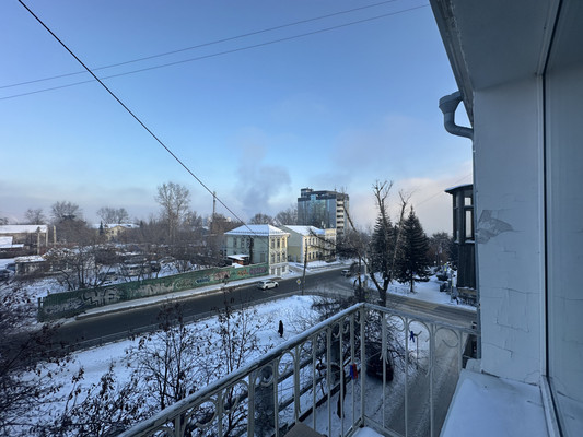 Продам двухкомнатную (2-комн.) квартиру, Профсоюзная ул, 2, Иркутск г