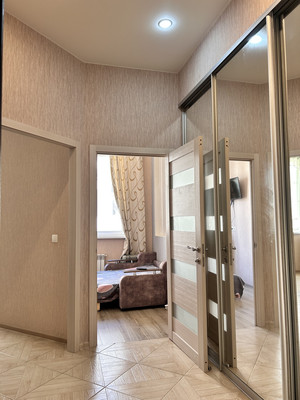 Продам однокомнатную (1-комн.) квартиру, Виноградная ул, 121/6, Беранда с