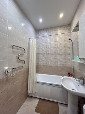 Продам однокомнатную (1-комн.) квартиру, Виноградная ул, 121/6, Беранда с