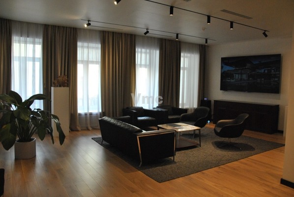 Сдам коммерческое помещение 311 м2, Цветной б-р, 7 13, Москва г