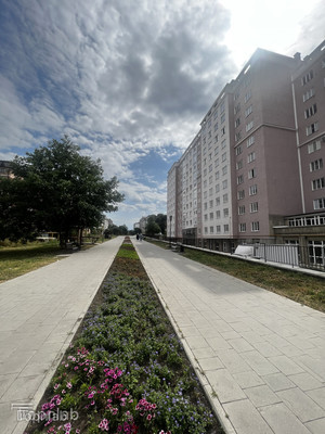 Продам однокомнатную (1-комн.) квартиру, Атажукина ул, 12кД, Нальчик г