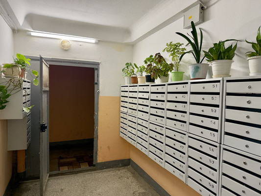 Продам однокомнатную (1-комн.) квартиру, 8 Марта ул, 189к2, Екатеринбург г