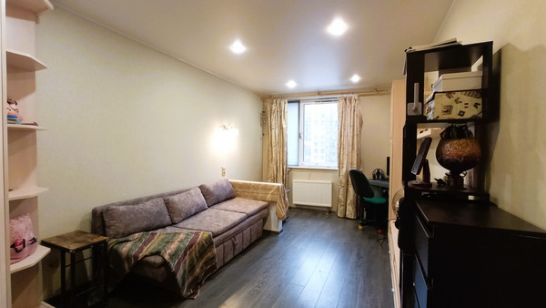 Продам однокомнатную (1-комн.) квартиру, Шувалова ул, 10/18, Мурино п