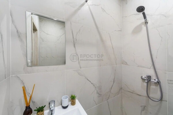 Продам однокомнатную (1-комн.) квартиру, Шелепихинская наб, 42к3, Москва г