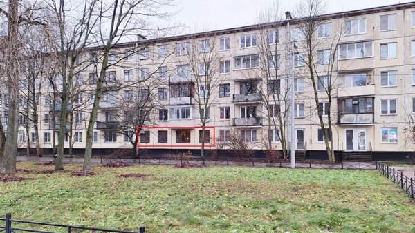 Продам трехкомнатную (3-комн.) квартиру, Новоизмайловский пр-кт, 13, Санкт-Петербург г