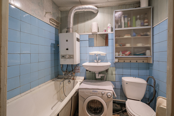 Продам трехкомнатную (3-комн.) квартиру, Новоизмайловский пр-кт, 13, Санкт-Петербург г