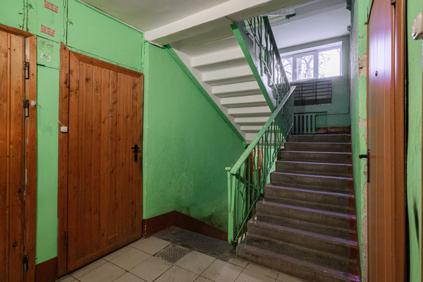 Продам трехкомнатную (3-комн.) квартиру, Новоизмайловский пр-кт, 13, Санкт-Петербург г