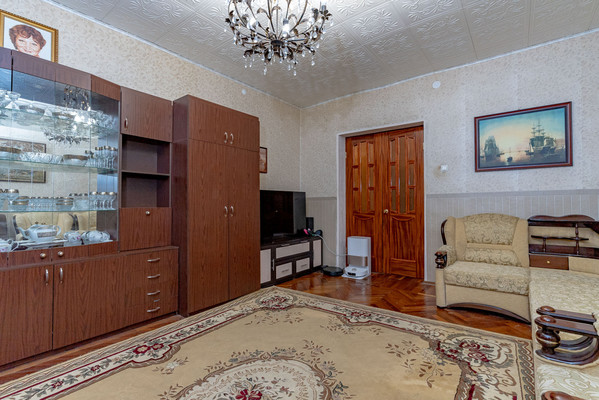 Продам трехкомнатную (3-комн.) квартиру, Большой Сампсониевский пр-кт, 18А, Санкт-Петербург г