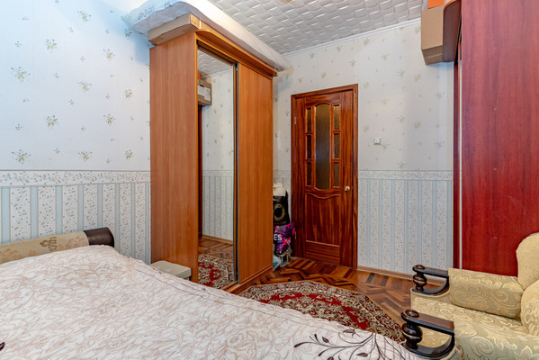 Продам трехкомнатную (3-комн.) квартиру, Большой Сампсониевский пр-кт, 18А, Санкт-Петербург г