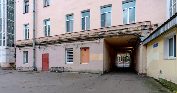 Продам трехкомнатную (3-комн.) квартиру, Большой Сампсониевский пр-кт, 18А, Санкт-Петербург г