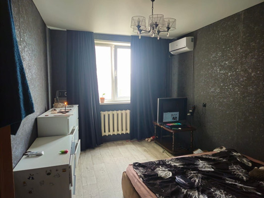 Продам трехкомнатную (3-комн.) квартиру, Строителей пр-кт, 5, Волгодонск г