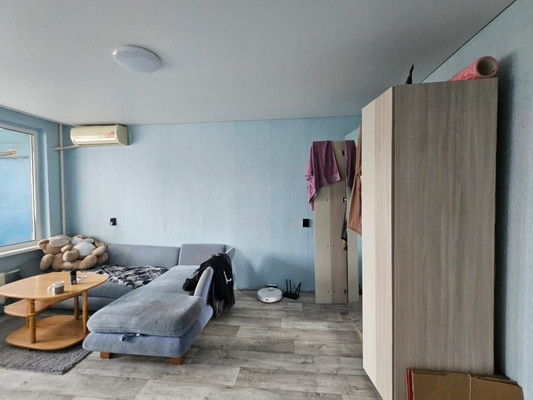 Продам трехкомнатную (3-комн.) квартиру, Строителей пр-кт, 5, Волгодонск г