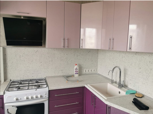 Продам двухкомнатную (2-комн.) квартиру, Гагарина ул, 73, Волгодонск г