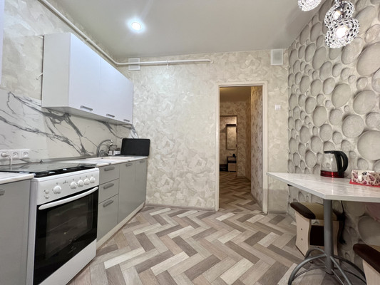 Продам однокомнатную (1-комн.) квартиру, Черникова ул, 2/31, Волгодонск г