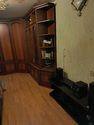 Продам трехкомнатную (3-комн.) квартиру, Лёни Голикова ул, 39, Санкт-Петербург г