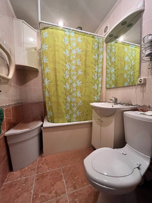 Продам двухкомнатную (2-комн.) квартиру, Авиаторов проезд, 5, Подольск г