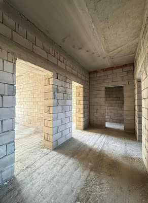 Продам трехкомнатную (3-комн.) квартиру, Солнечная ул, 10, Нальчик г