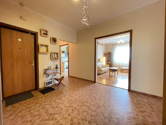 Продам трехкомнатную (3-комн.) квартиру, Дергаевская ул, 30, Раменское г