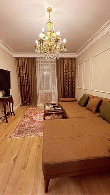 Продам трехкомнатную (3-комн.) квартиру, Большая Очаковская ул, 27, Москва г