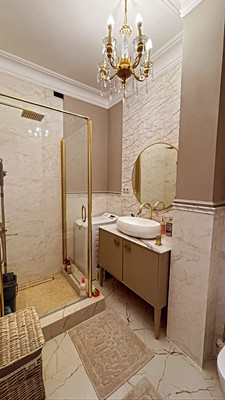 Продам трехкомнатную (3-комн.) квартиру, Большая Очаковская ул, 27, Москва г