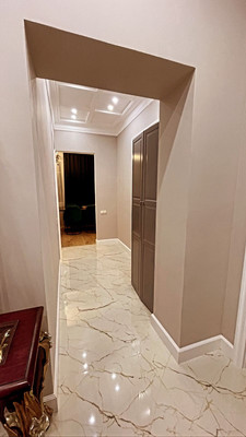 Продам трехкомнатную (3-комн.) квартиру, Большая Очаковская ул, 27, Москва г