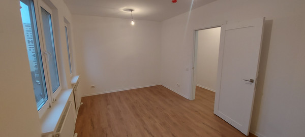 Сдам однокомнатную (1-комн.) квартиру, Пахомовская ул, 12к1, Санкт-Петербург г