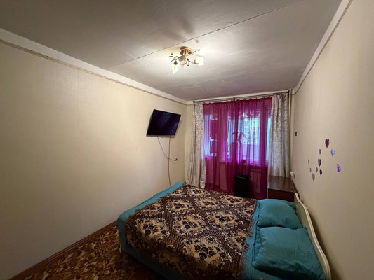 Продам двухкомнатную (2-комн.) квартиру, Керченская ул, 17, Туапсе г