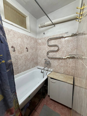 Продам двухкомнатную (2-комн.) квартиру, Керченская ул, 17, Туапсе г