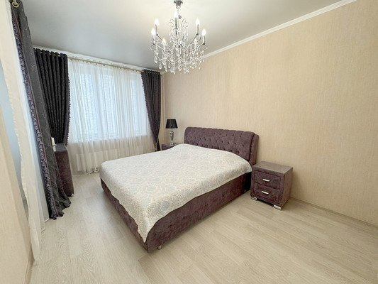 Продам трехкомнатную (3-комн.) квартиру, Солженицына пр-кт, 21к106, Ростов-на-Дону г