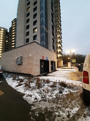 Продам трехкомнатную (3-комн.) квартиру, Коровинское ш, 12, Москва г