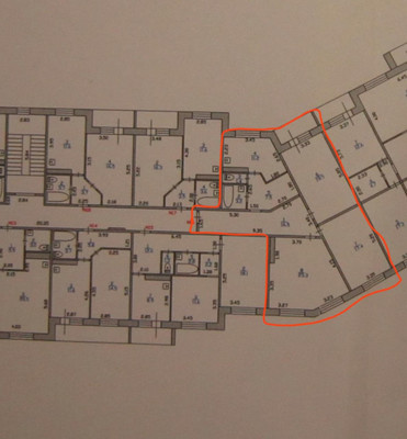 Продам трехкомнатную (3-комн.) квартиру, Рощинская ул, 17б, Гатчина г