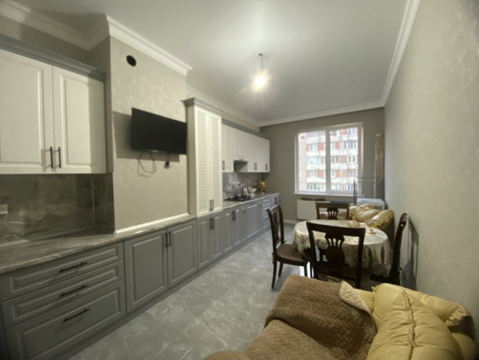 Продам однокомнатную (1-комн.) квартиру, Атажукина ул, 11ка, Нальчик г