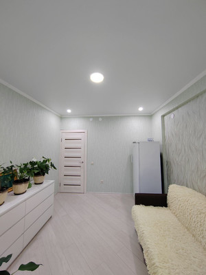 Продам трехкомнатную (3-комн.) квартиру, Тэцевская ул, 4б, Казань г